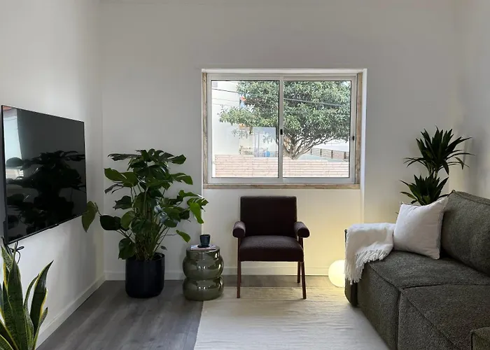 Stylish Ocean-view House Near Ericeira 아파트