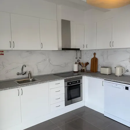 Stylish Ocean-view House Near Ericeira Apartamento